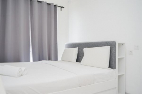 Comfy and Cozy Stay Studio Room at Sky House BSD Apartment By Travelio